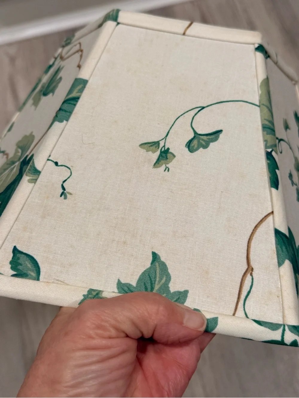 Vintage Ivy Leaves Fabric Hexagon Fabric Oil Lamp Shade Chimney Hurricane